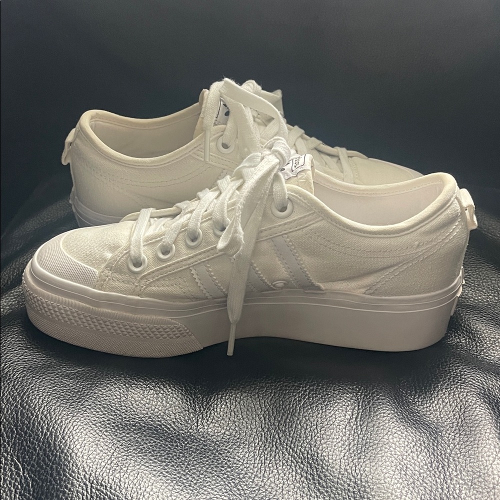 adidas Women’s White Nizza Platform Sneaker - Picture 4 of 16